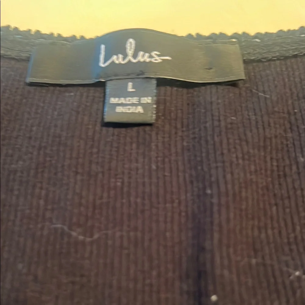 Lulu's Black Ribbed Top - Picture 2 of 2